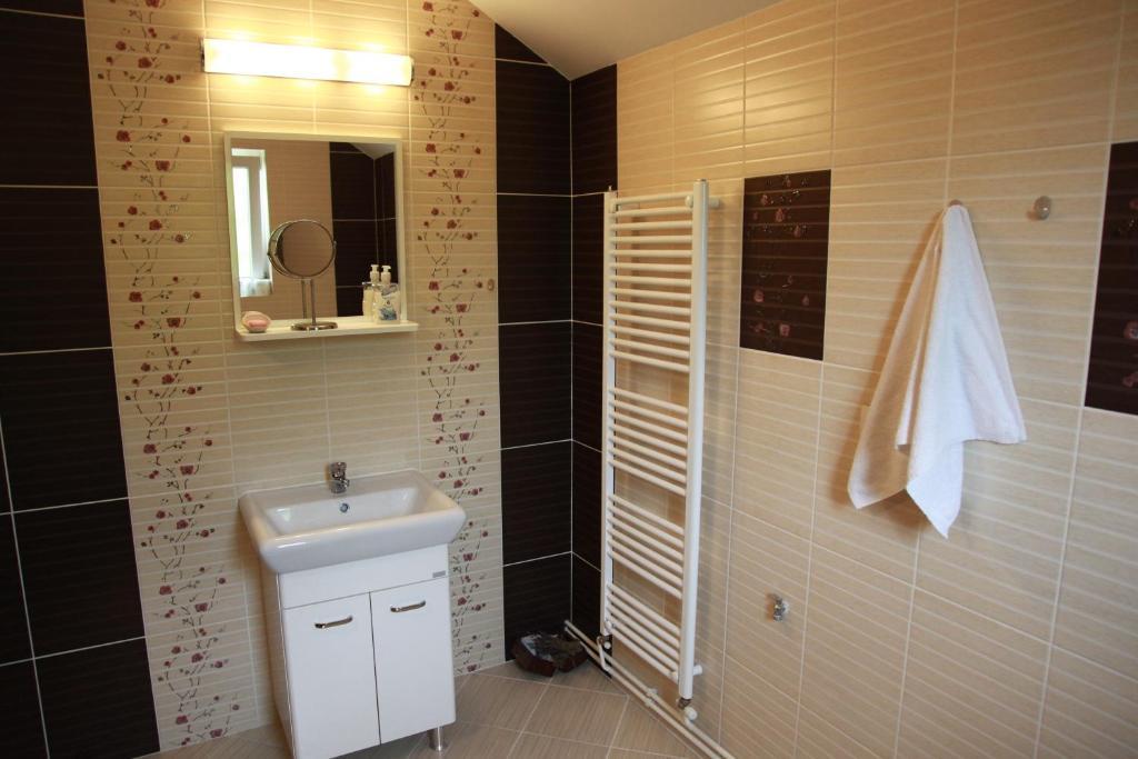 Casa File De Poveste Zsilvásárhely Szoba fotó